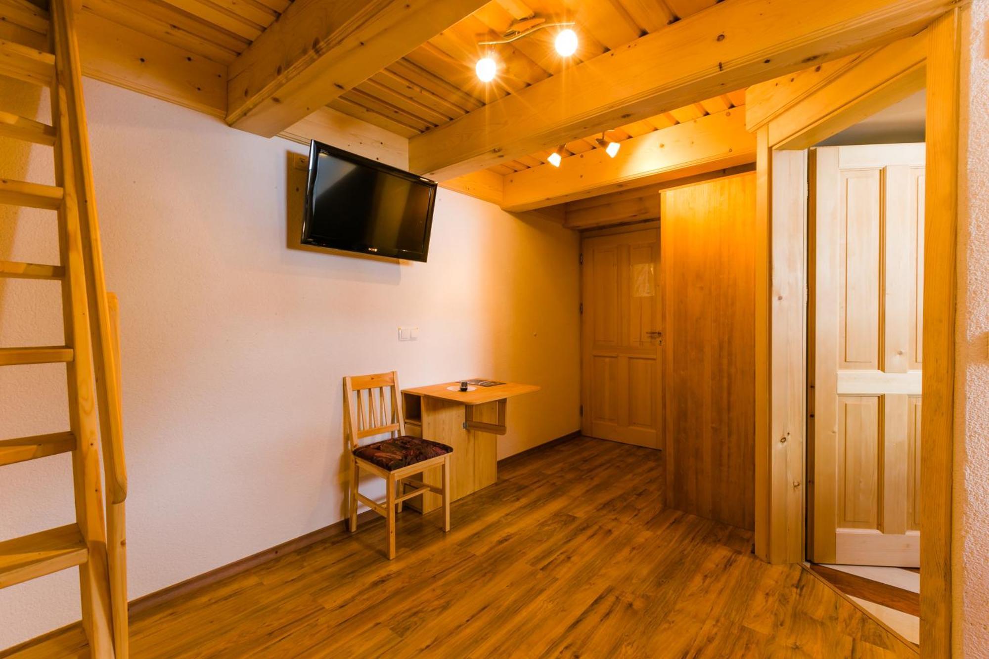 Ekoturizem Vizencar Hotel Церкле на Горенскем Екстериор снимка
